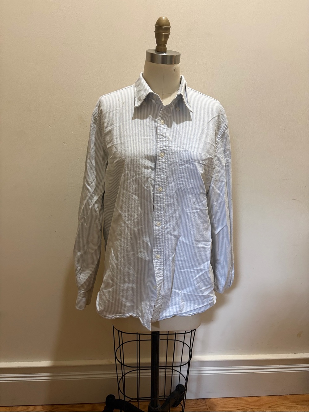 Brandy Melville White and Light Blue Striped Button-Up Blouse